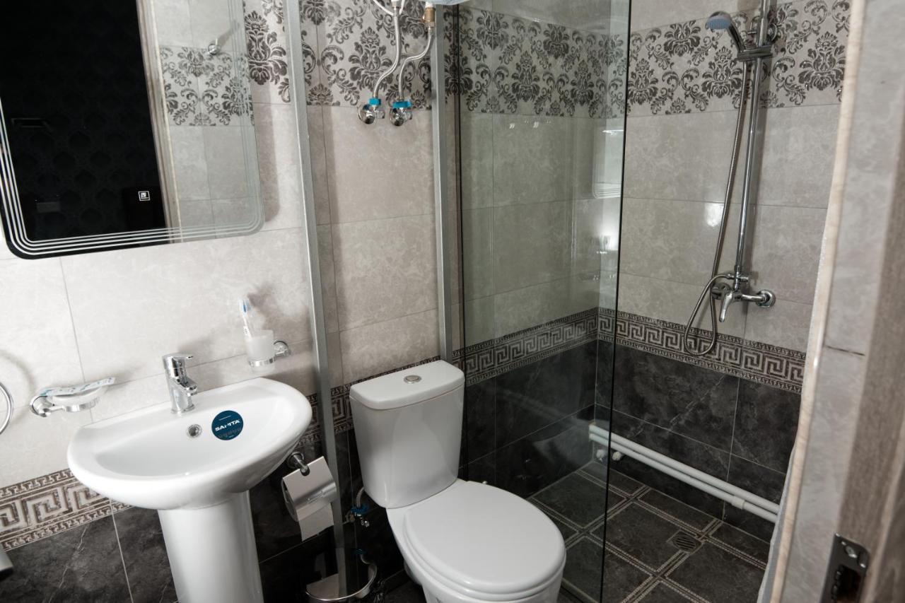 Ro Metro Aparthotel Gyumri Luaran gambar