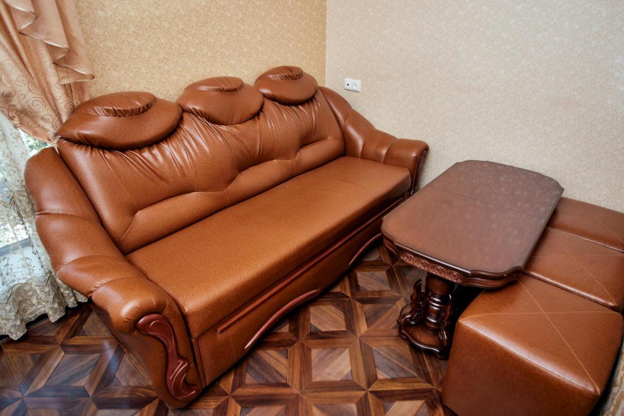 Ro Metro Aparthotel Gyumri Luaran gambar