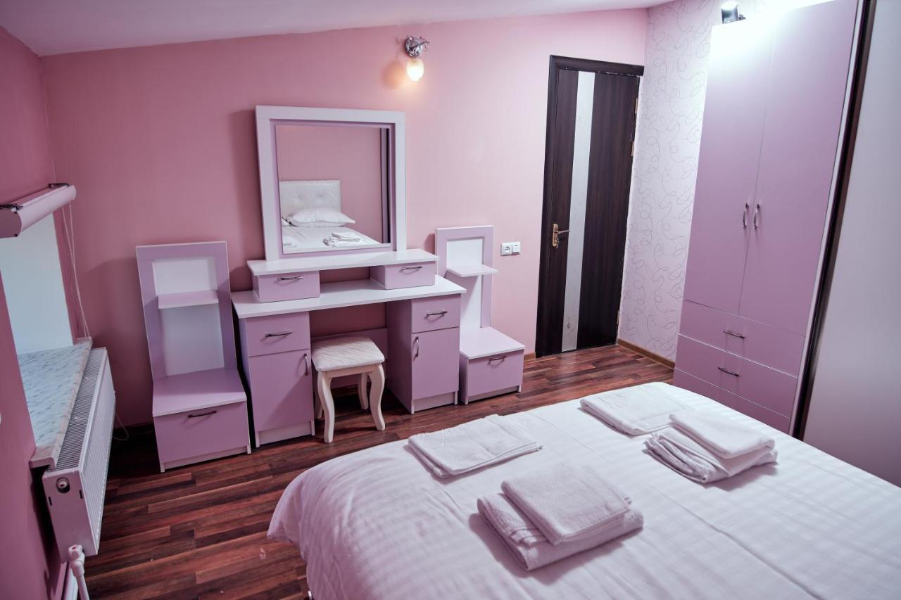 Ro Metro Aparthotel Gyumri Luaran gambar
